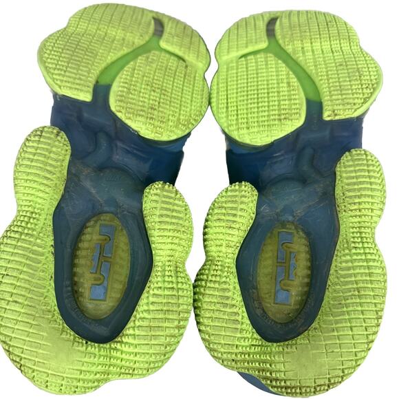 Nike Lebron XIX Men's Sz 10 Dutch Blue/Pomegranate Tropical DC9339-400 No Box - Picture 10 of 10